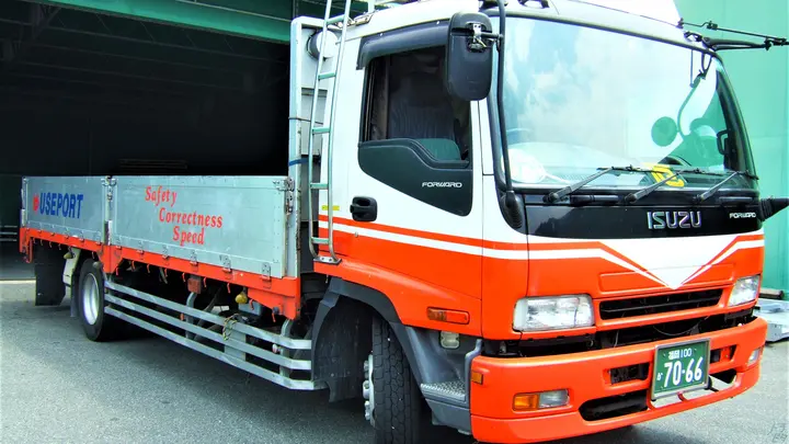 福岡県古賀市谷山の中型トラックドライバーの求人情報イメージ - 株式会社USEPORT 本社営業所 - No.86387-02