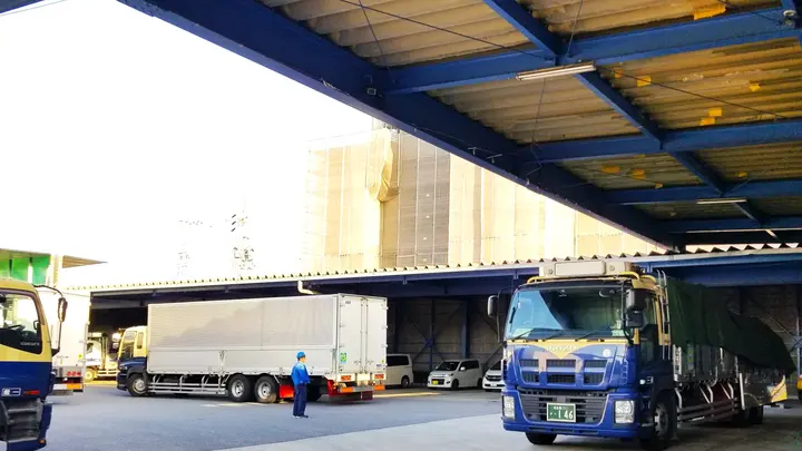 日本ロジテム株式会社 半田営業所のトラック求人　No.95298