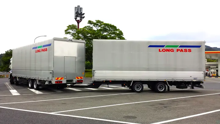 福岡県北九州市門司区新門司北のトレーラー（牽引）の求人情報イメージ - 名古屋東部陸運株式会社 北九州営業所 - No.87480-02