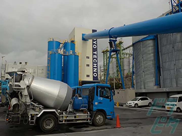 月33万円以上稼げるミキサー車運転手 安定収入 体負担ナシ 女性活躍中 02 名古屋市港区の求人 ドラピタ