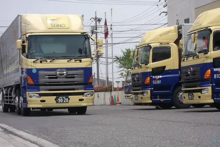 月給42万も可能 大手企業で安定感抜群 ルート固定 中距離大型 2631 津市の求人 ドラピタ