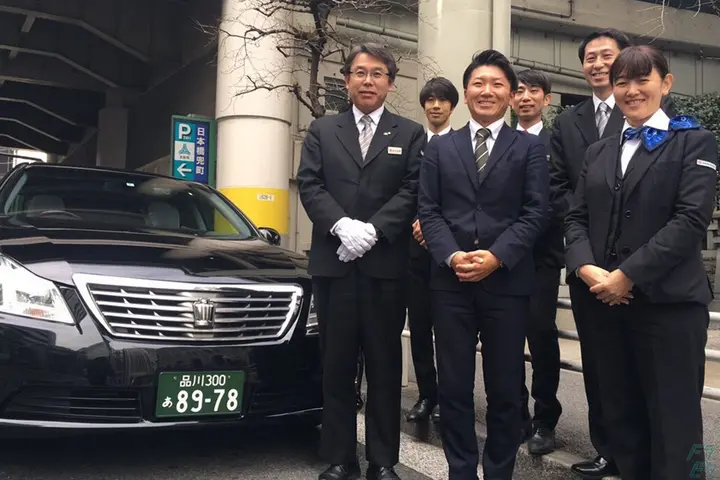 初任給32万円保証 最高の接客が身につくハイヤー運転手 普免応募ok 5260 中央区の求人 ドラピタ