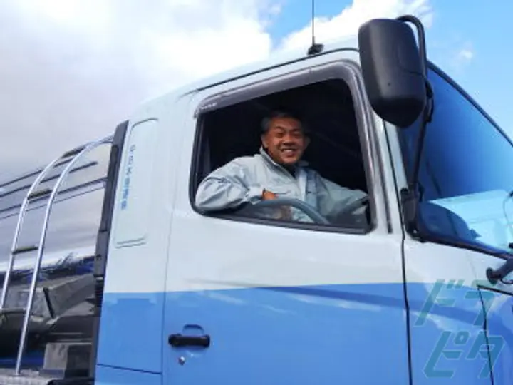 碧南 知多車庫で同時募集 直行直帰 月給30万以上のローリー運転手 5870 碧南市の求人 ドラピタ