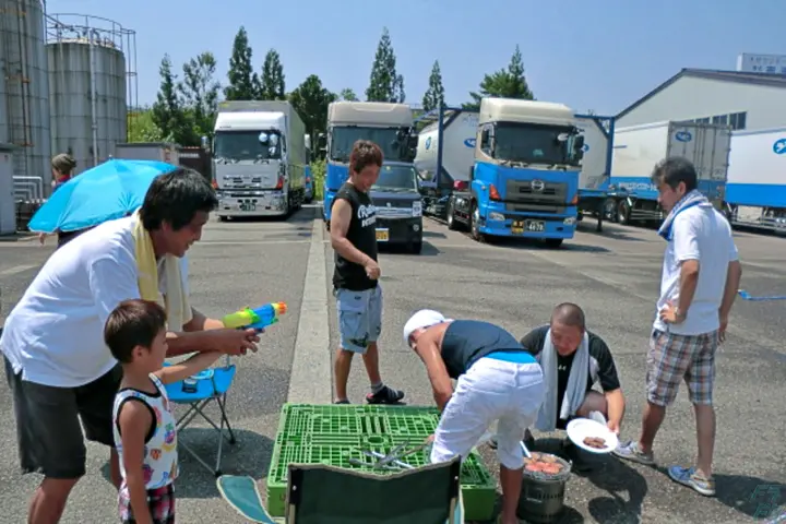 体力的な負担少なめ 小型タンクローリー 平均月給30万 社宅あり 船橋市の求人 ドラピタ