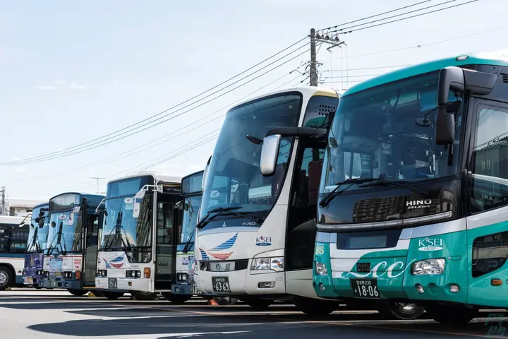 企業送迎 路線 高速 観光バス 4つの事業で仕事量安定のバス運転手 7112 船橋市の求人 ドラピタ