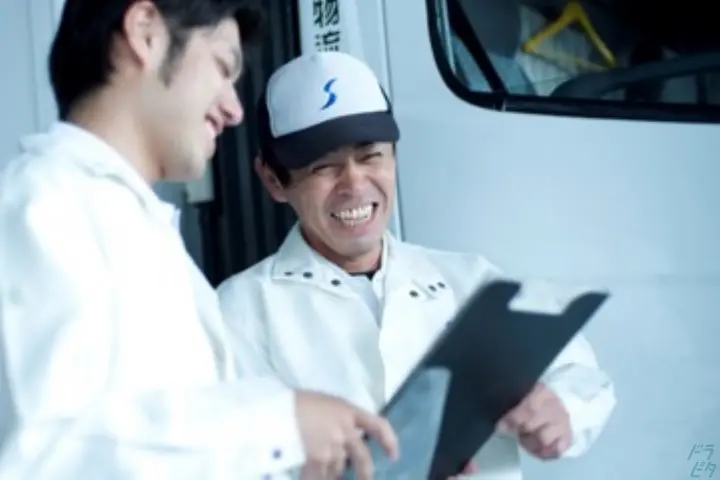 シモハナ物流株式会社 厚木センターのドライバー求人情報　No.11607