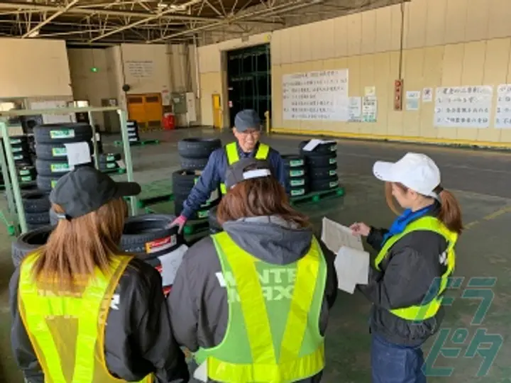 愛知県一宮市の小型トラックドライバーの求人情報イメージ - 坂部名古屋有限会社 - No.50333-02