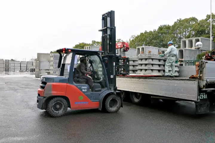 まだまだ現役で働きたい ミドル世代の運転手も輝ける 大型ユニック 16683 岡崎市の求人 ドラピタ