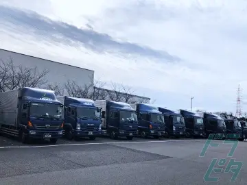 愛知県碧南市の大型トラックドライバーの求人情報イメージ - ロジテック株式会社  碧南営業所 - No.61343-03
