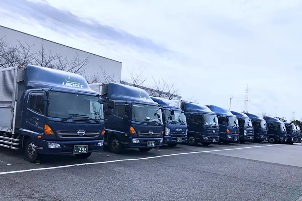 愛知県碧南市の中型トラックドライバーの求人情報イメージ - ロジテック株式会社  碧南営業所 - No.25622-01