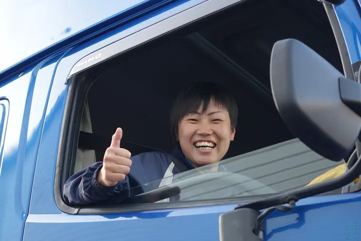 三重県四日市の大型トラックドライバーの求人情報イメージ - 株式会社星川産業  四日市営業所 - No.42505-01