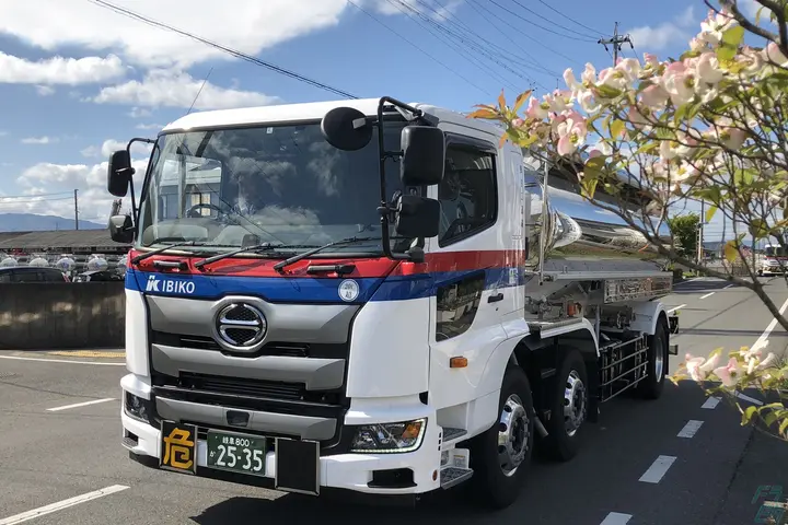 岐阜県大垣市のタンクローリードライバーの求人情報イメージ - 揖斐川工業運輸株式会社  大垣営業所 - No.42940-01