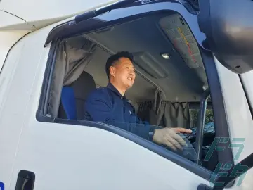 東京都江戸川区の中型トラックドライバーの求人情報イメージ - 株式会社H&R - No.62237-04