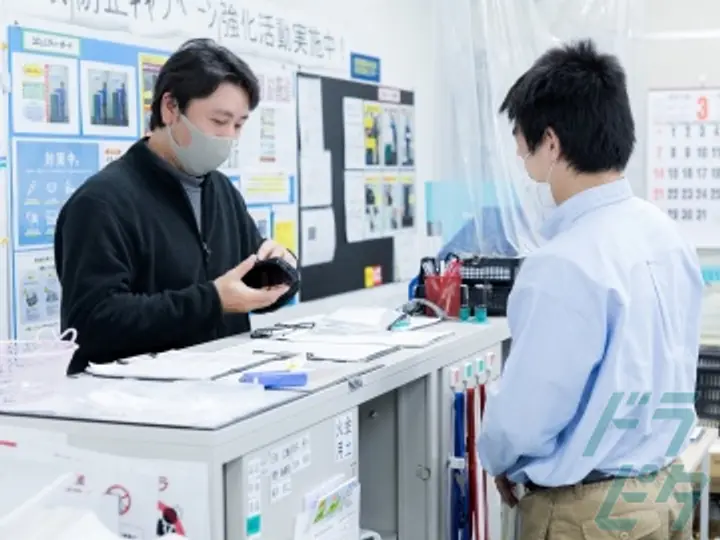 愛知県春日井市の中型トラックドライバーの求人情報イメージ - 名阪急配株式会社  春日井第2センター/ks2s4 - No.36764-03