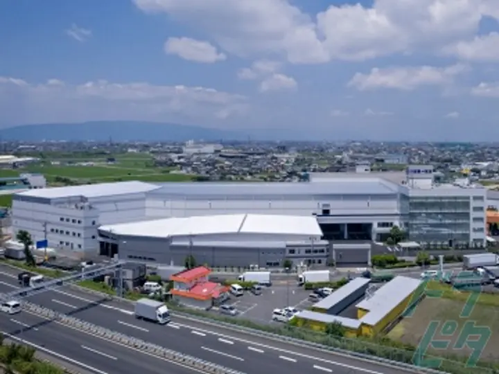 愛知県海部郡蟹江町の大型トラックドライバーの求人情報イメージ - 中部第一輸送株式会社 本社 - No.49448-03