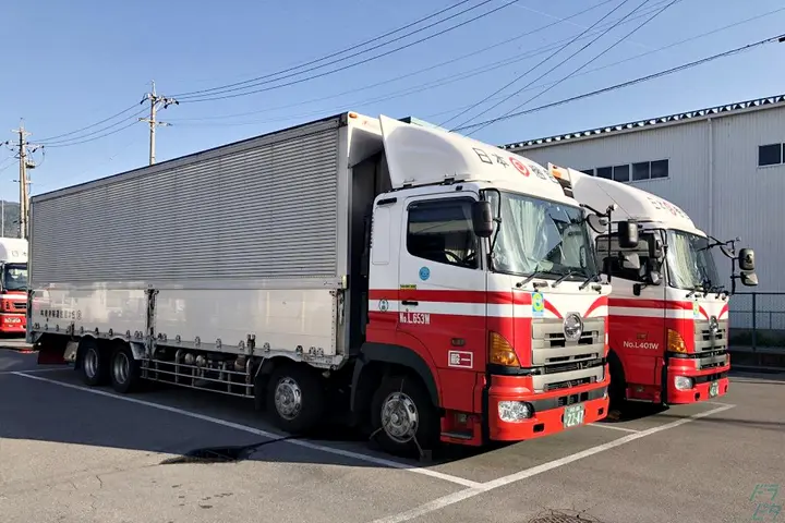 新潟県新潟市南区新飯田の大型トラックドライバーの求人情報イメージ - 日本梱包運輸倉庫株式会社 白根営業所 - No.34179-01