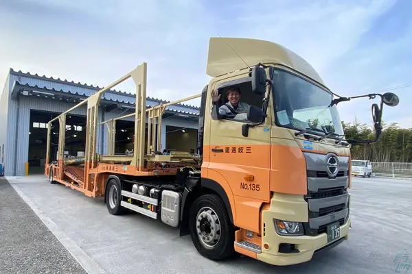 三重県いなべ市の大型トラックドライバーの求人情報イメージ - 三岐通運株式会社  平古センター - No.71564-01