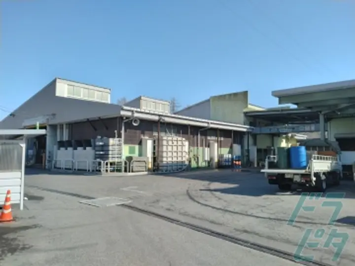 長野県茅野市の大型トラックドライバーの求人情報イメージ - 株式会社土田商店 諏訪化成品センター - No.43608-04