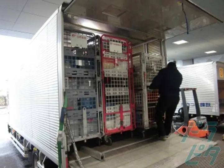 群馬県高崎市の中型トラックドライバーの求人情報イメージ - 上信電鉄株式会社 吉井営業所/下佐野車庫 - No.41973-03