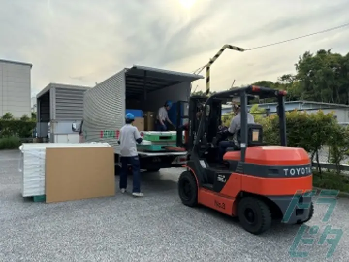 埼玉県川口市の中型トラックドライバーの求人情報イメージ - 株式会社青和トラフィック - No.42534-03