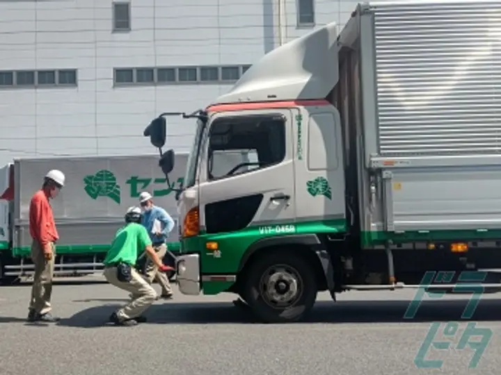 埼玉県戸田市の中型トラックドライバーの求人情報イメージ - 埼玉南センコーロジ株式会社 戸田車輌 - No.45537-02