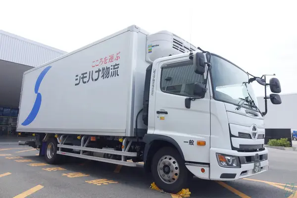 愛知県一宮市の中型トラックドライバーの求人情報イメージ - シモハナ物流株式会社  尾張一宮営業所 - No.63523-01