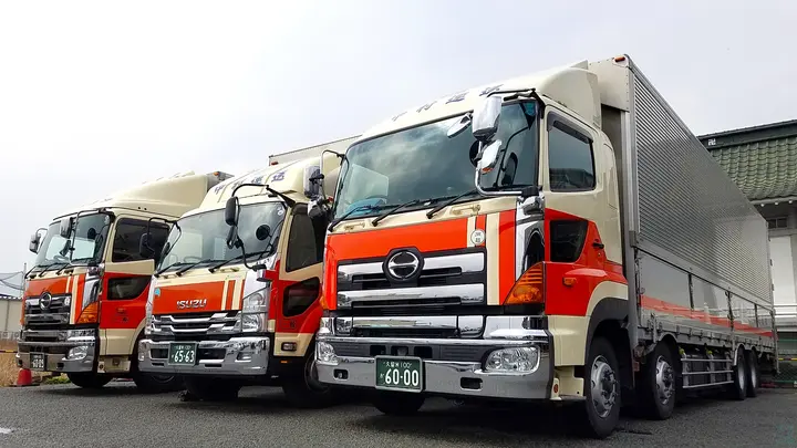 福岡県大川市大字郷原の中型トラックドライバーの求人情報イメージ - 中村運送株式会社 - No.86350-02