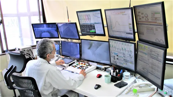 福岡県福岡市東区東浜の大型トラックドライバーの求人情報イメージ - 株式会社作賑コンクリート 東浜工場 - No.86409-03