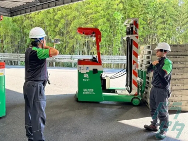 三重県四日市市のフォークリフトオペレーターの求人情報イメージ - センコー株式会社 - No.48760-04