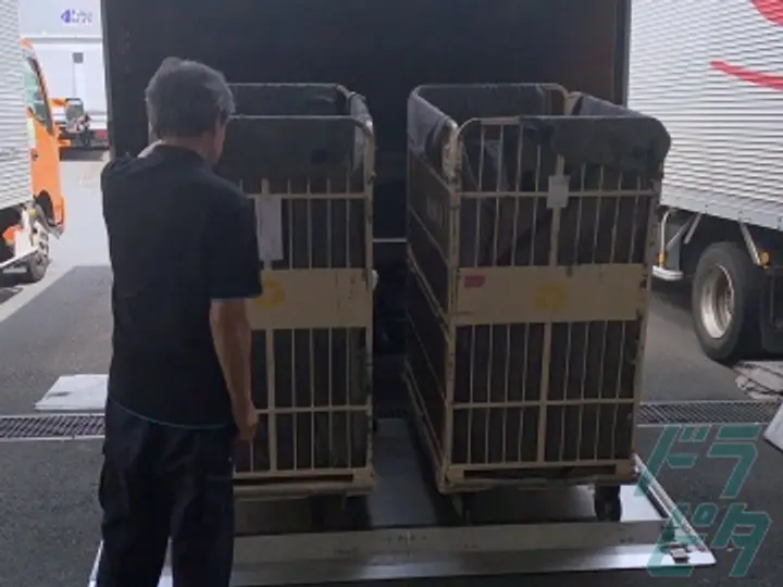 神奈川県大和市の小型トラックドライバーの求人情報イメージ - カンナナ流通運輸株式会社 大和営業所 - No.78584-03