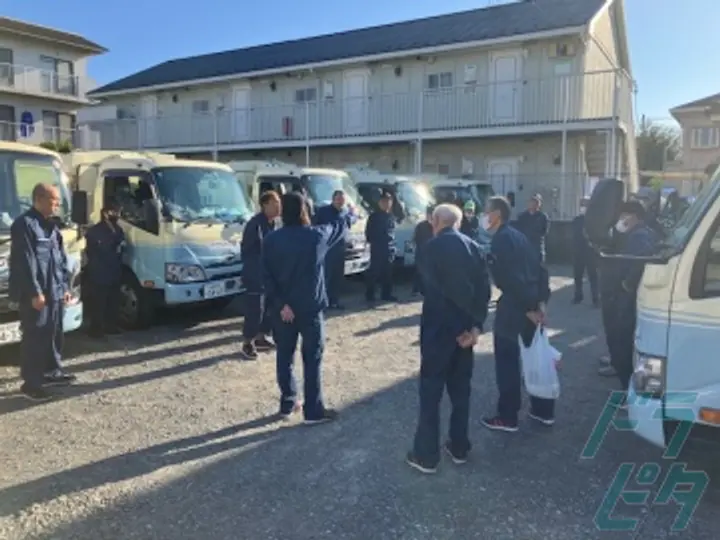 神奈川県川崎市幸区の大型トラックドライバーの求人情報イメージ - 有限会社宇佐美 本社 - No.75701-04