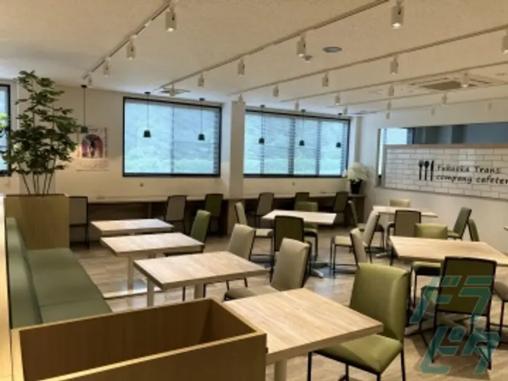 福岡県古賀市の大型トラックドライバーの求人情報イメージ - 福岡トランス株式会社 福岡ソリューションセンター - No.75811-03