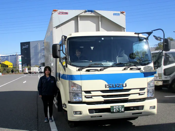 千葉県市川市の中型トラックドライバーの求人情報イメージ - センコーエーラインアマノ株式会社　KYN関東センター - No.55115-02