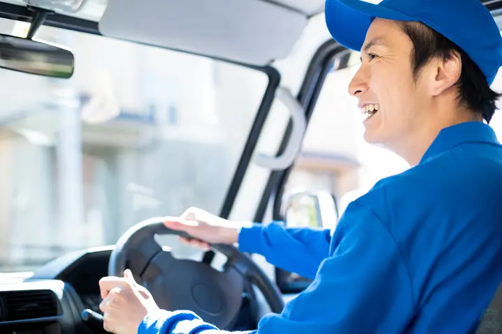 東京都八王子市の中型トラックドライバーの求人情報イメージ - 光工業株式会社 - No.83266-01