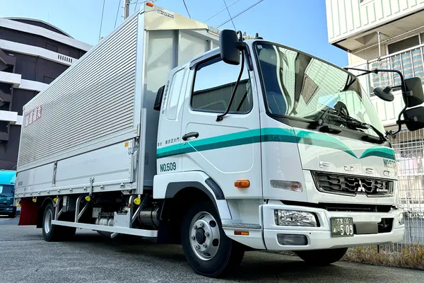東京都大田区の中型トラックドライバーの求人情報イメージ - 丸福運輸株式会社 羽田営業所 - No.85667-01