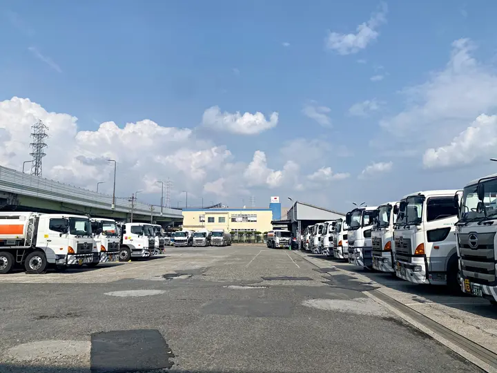 愛知県名古屋市南区堤町のタンクローリードライバーの求人情報イメージ - 株式会社エネックス 中部支店 - No.60255-03