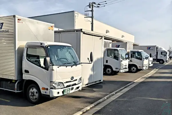 東京都立川市の小型トラックドライバーの求人情報イメージ - 丸昭運送株式会社 東京営業所 - No.62053-01