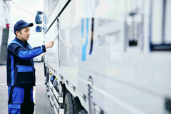 岡山通運株式会社のドライバー求人情報　No.70782