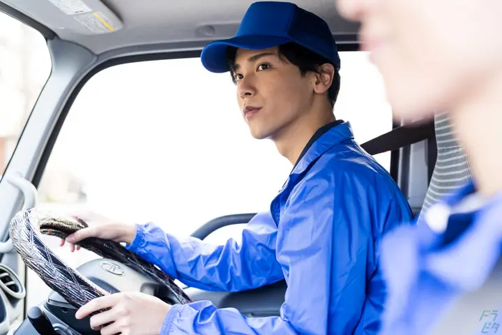 葵荷役株式会社のドライバー求人情報　No.72161
