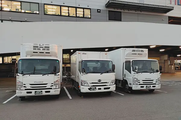 千葉県市川市の小型トラックドライバーの求人情報イメージ - 株式会社トランスメイト 市川営業所 - No.86077-01