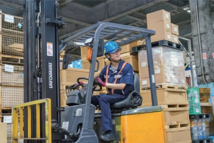 日本トラック株式会社のドライバー求人情報　No.75149
