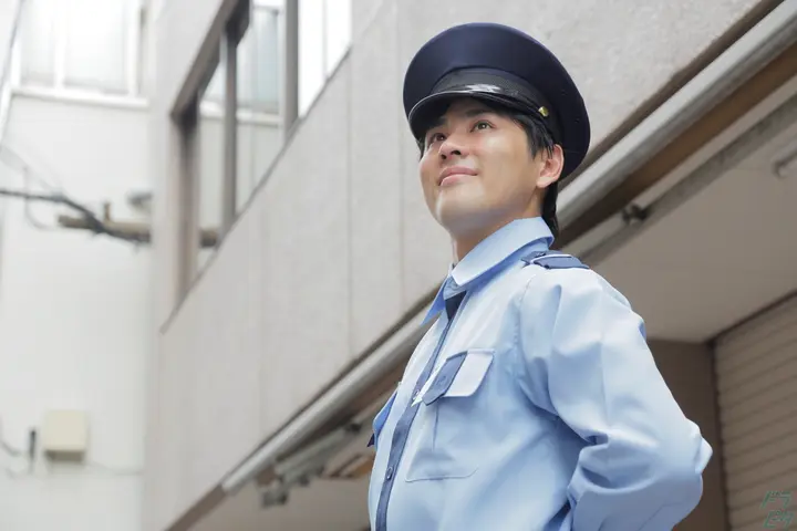 シニア活躍！アルバイトよりちゃんと稼げる嘱託社員＊守衛