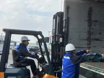 愛知県豊田市の大型トラックドライバーの求人情報イメージ - 岡通運輸株式会社 - No.75329-02