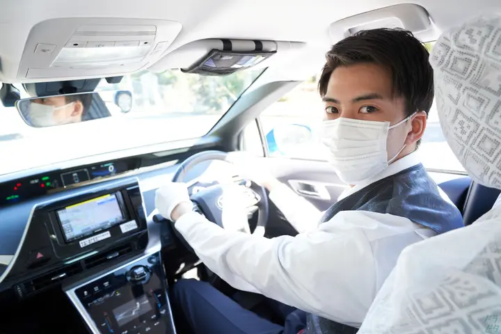 ＼未経験者も大歓迎／普通免許で始められる◎タクシー
