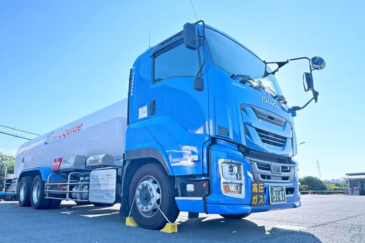 愛知県田原市のタンクローリードライバーの求人情報イメージ - サーラ物流株式会社 田原営業所 - No.69955-01