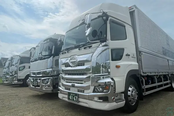群馬県伊勢崎市の大型トラックドライバーの求人情報イメージ - 株式会社ギアボックスカーゴ  群馬県／伊勢崎営業所 - No.81359-01