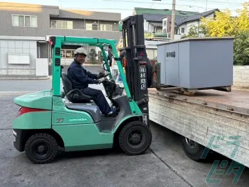 愛知県名古屋市中川区の大型トラックドライバーの求人情報イメージ - 株式会社林商店 本社営業所 - No.70872-02