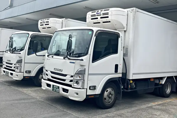 神奈川県横浜市都筑区の中型トラックドライバーの求人情報イメージ - 株式会社ベストランス 横浜共配センター - No.88502-01