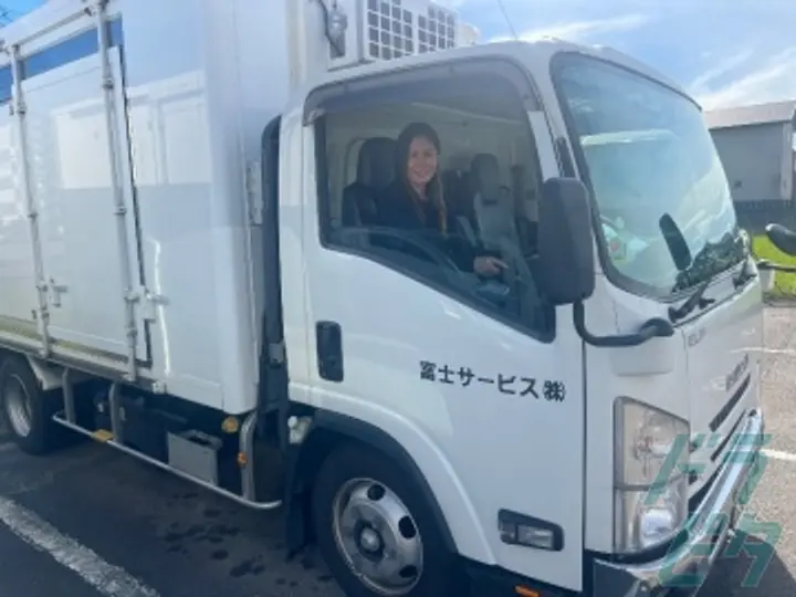 愛知県稲沢市の中型トラックドライバーの求人情報イメージ - 富士サービス株式会社 - No.71721-03