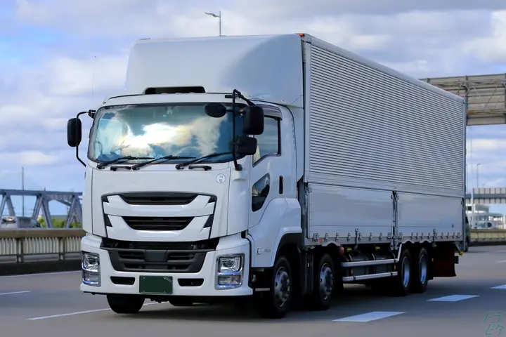 1人でモクモク♪片道30km圏内でトラックの回送業務